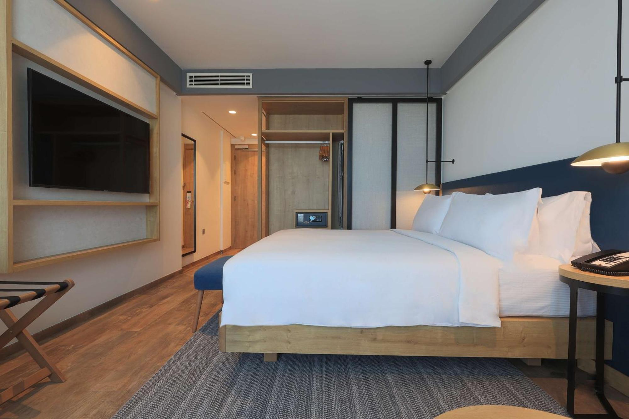 Hotel Hilton Garden Sud 4*